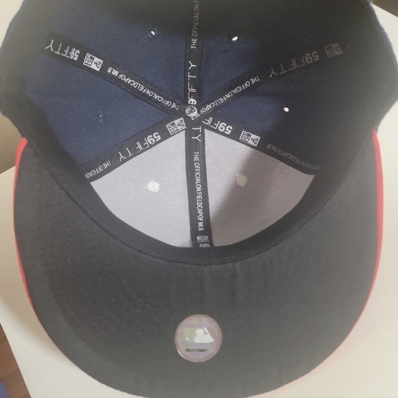 NEW ERA - Picture 4 of 4